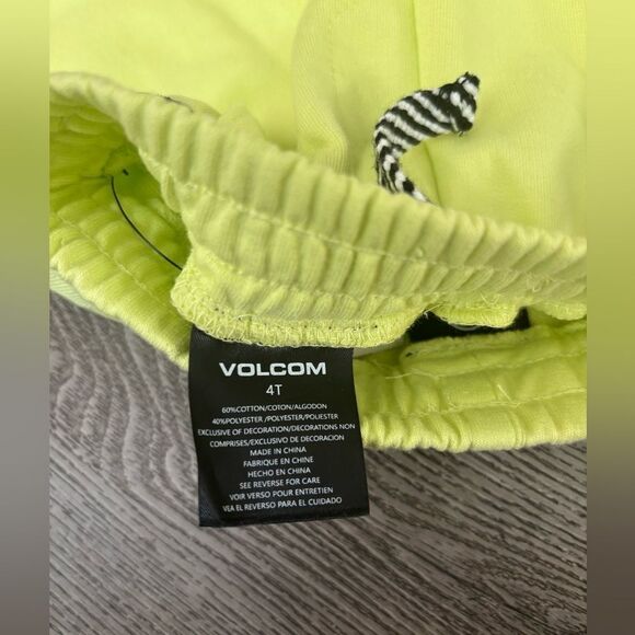 Volcom Graphic Tee and Neon Shorts Set - Picture 3 of 5